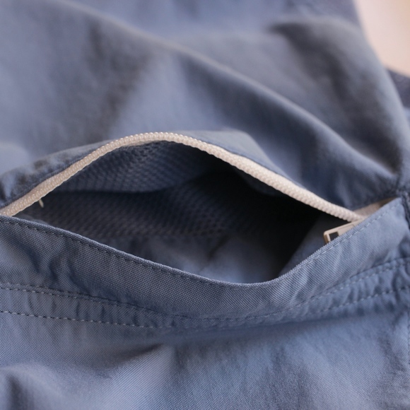 Mountain Hardware Sleeveless Button Down Top - Picture 5 of 8